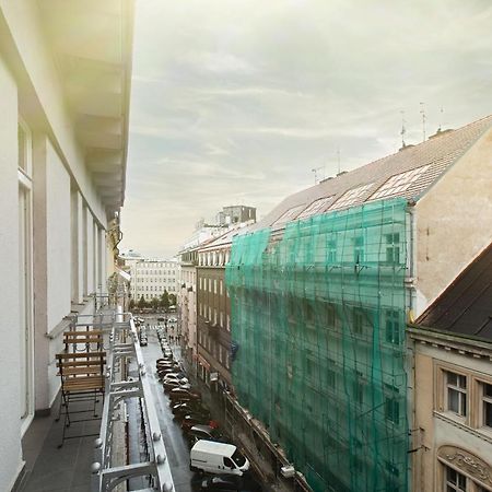 Luxury Central 150M2 Apartment On Wencelas Square With Private Garage Prag Exterior foto