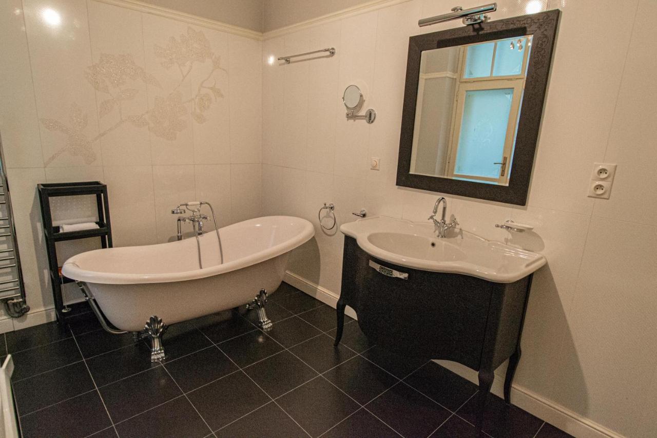 Luxury Central 150M2 Apartment On Wencelas Square With Private Garage Prag Exterior foto