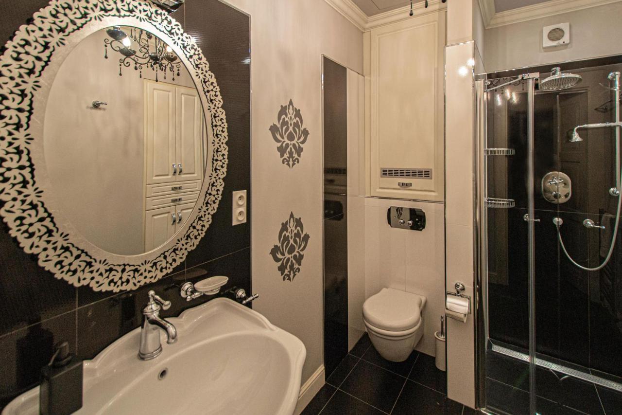 Luxury Central 150M2 Apartment On Wencelas Square With Private Garage Prag Exterior foto