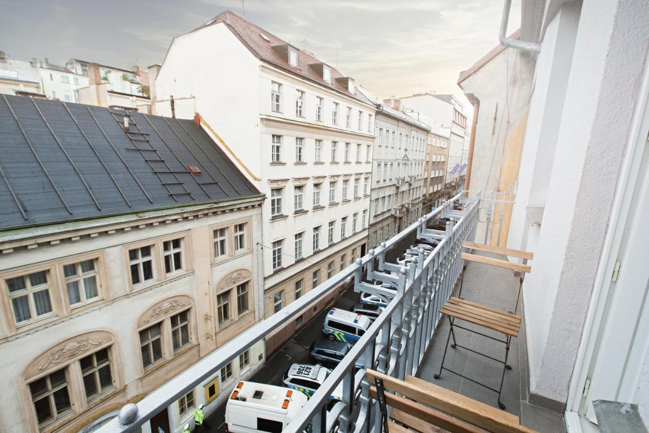 Luxury Central 150M2 Apartment On Wencelas Square With Private Garage Prag Exterior foto