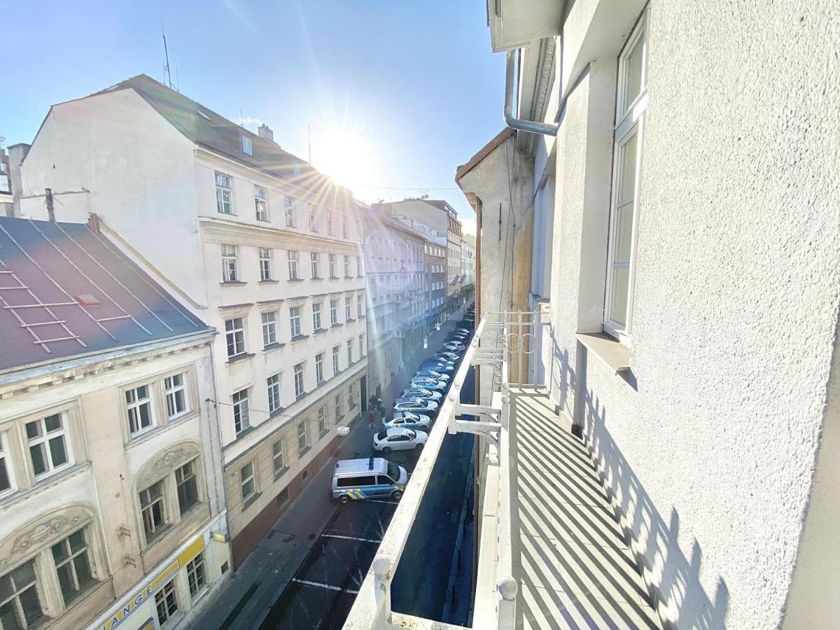 Luxury Central 150M2 Apartment On Wencelas Square With Private Garage Prag Exterior foto